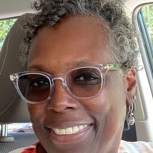 Meet your Posher, Beverly